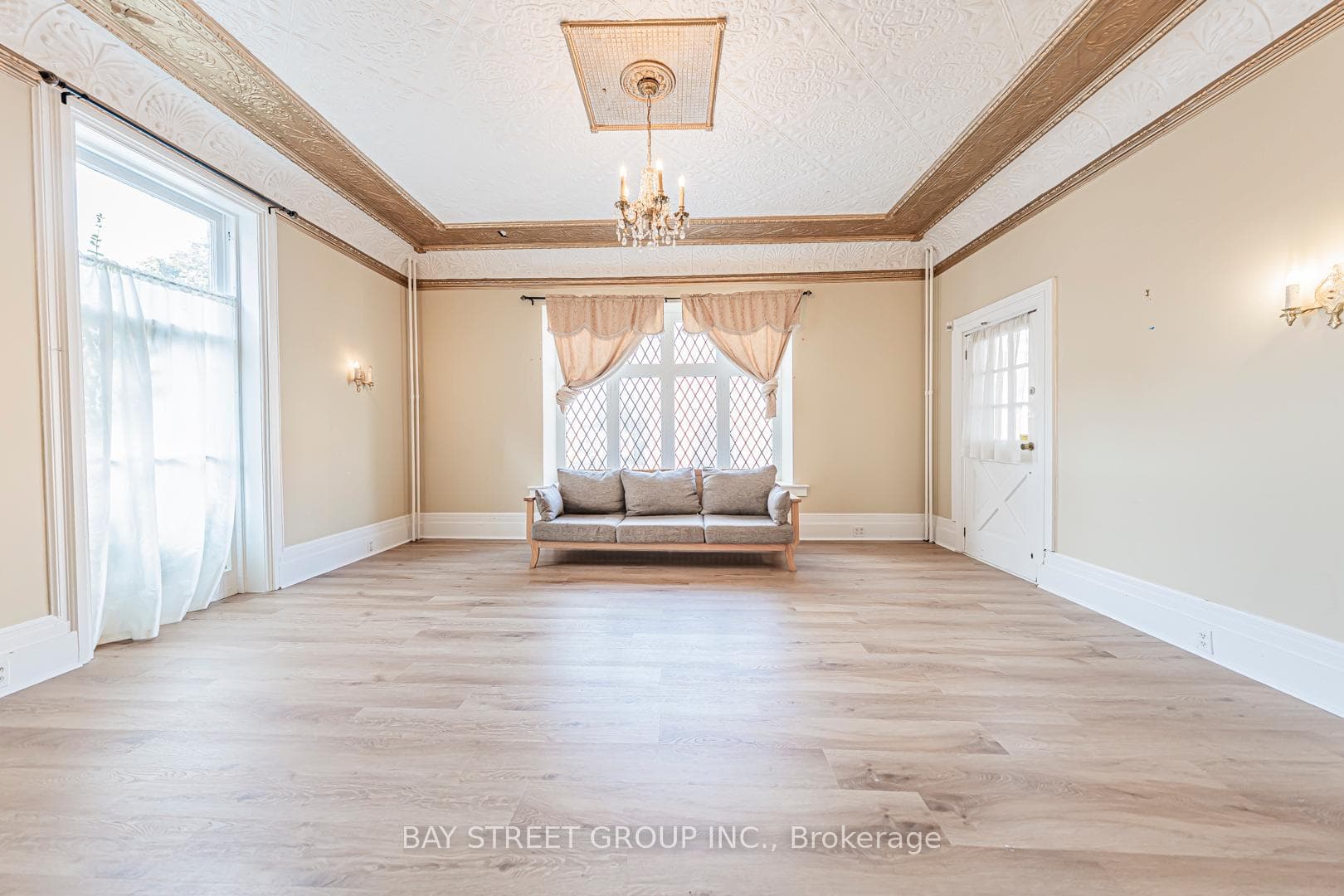 127 Walton Street photo 4