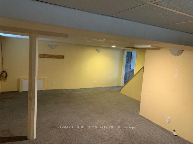 347 Thiel Street photo 18