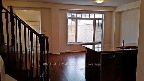 91 East's Corners Boulevard photo 3