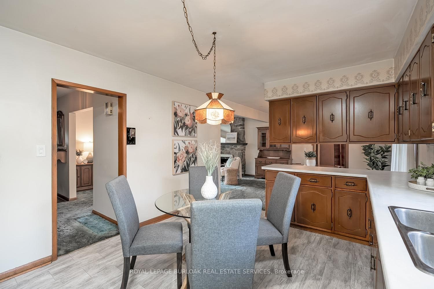3 White Oaks Avenue photo 13