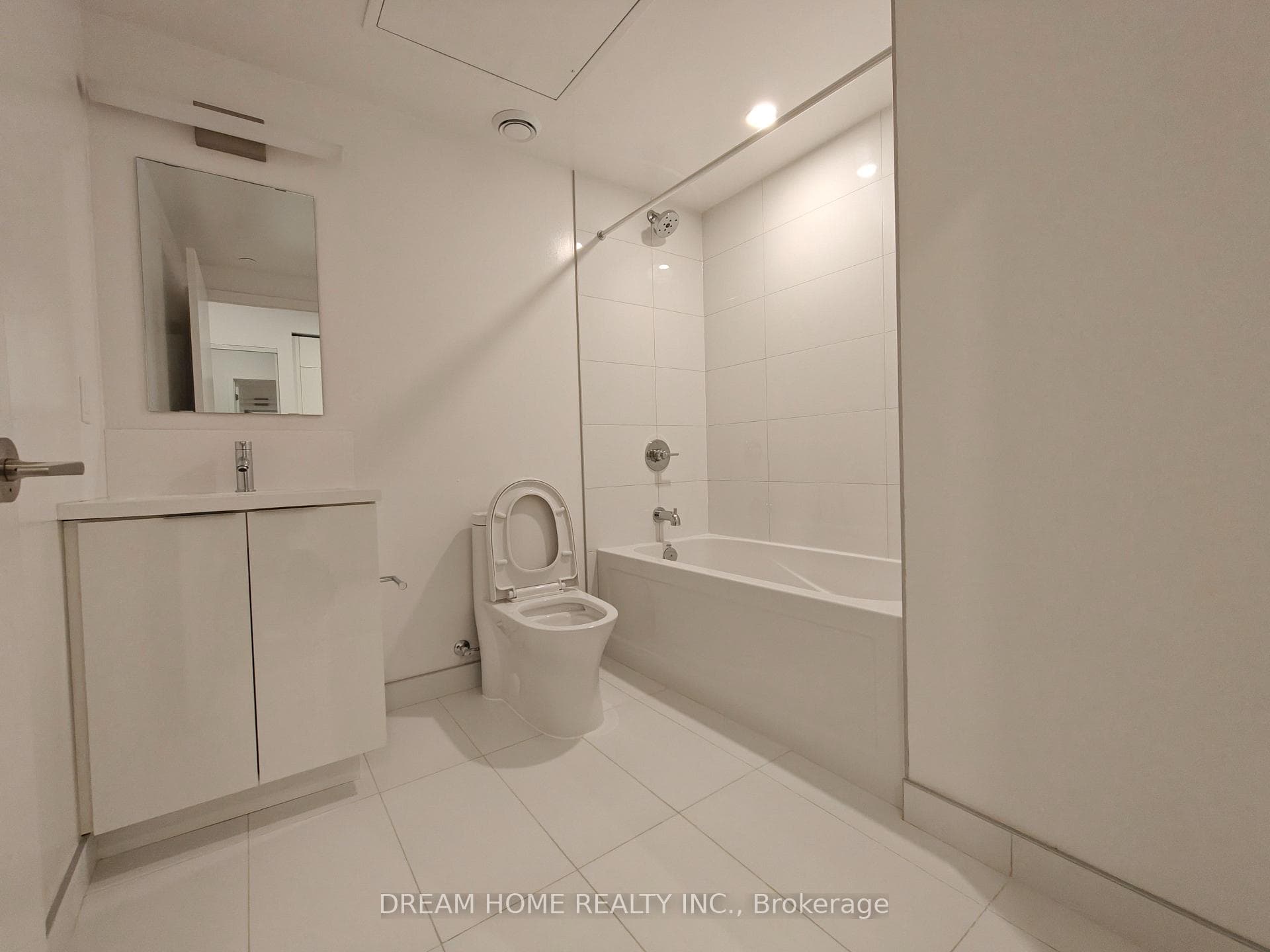 238 Simcoe Street Unit 1107 photo 15