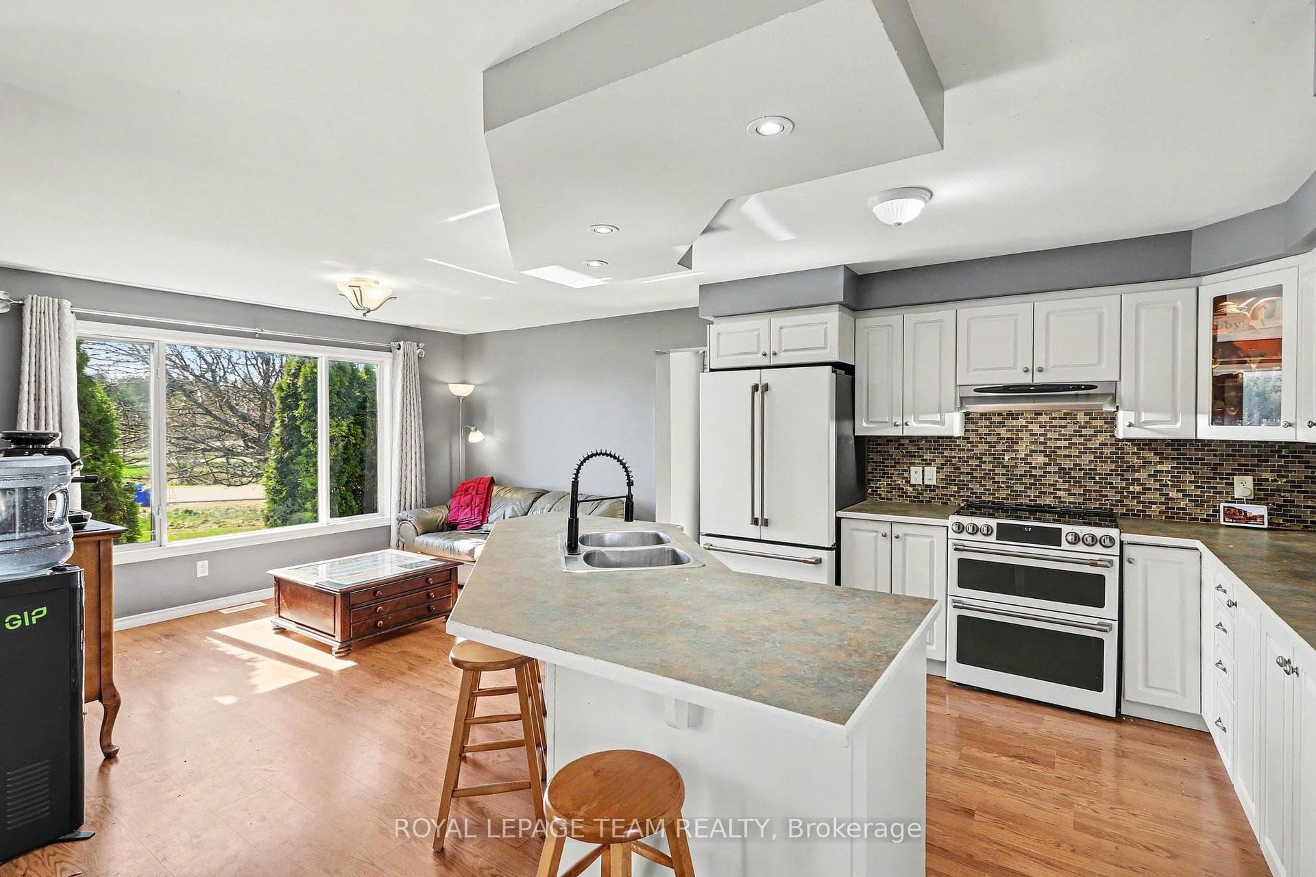 4038 Calbrent Way photo 4