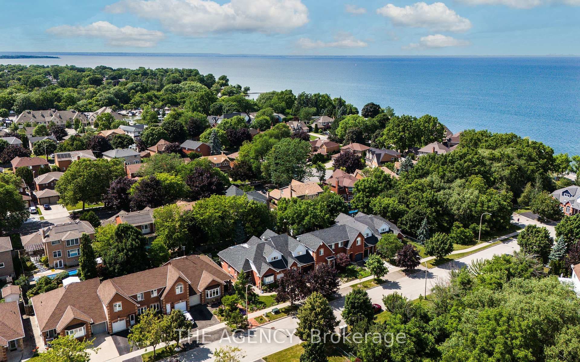 74 Morrison Crescent photo 5
