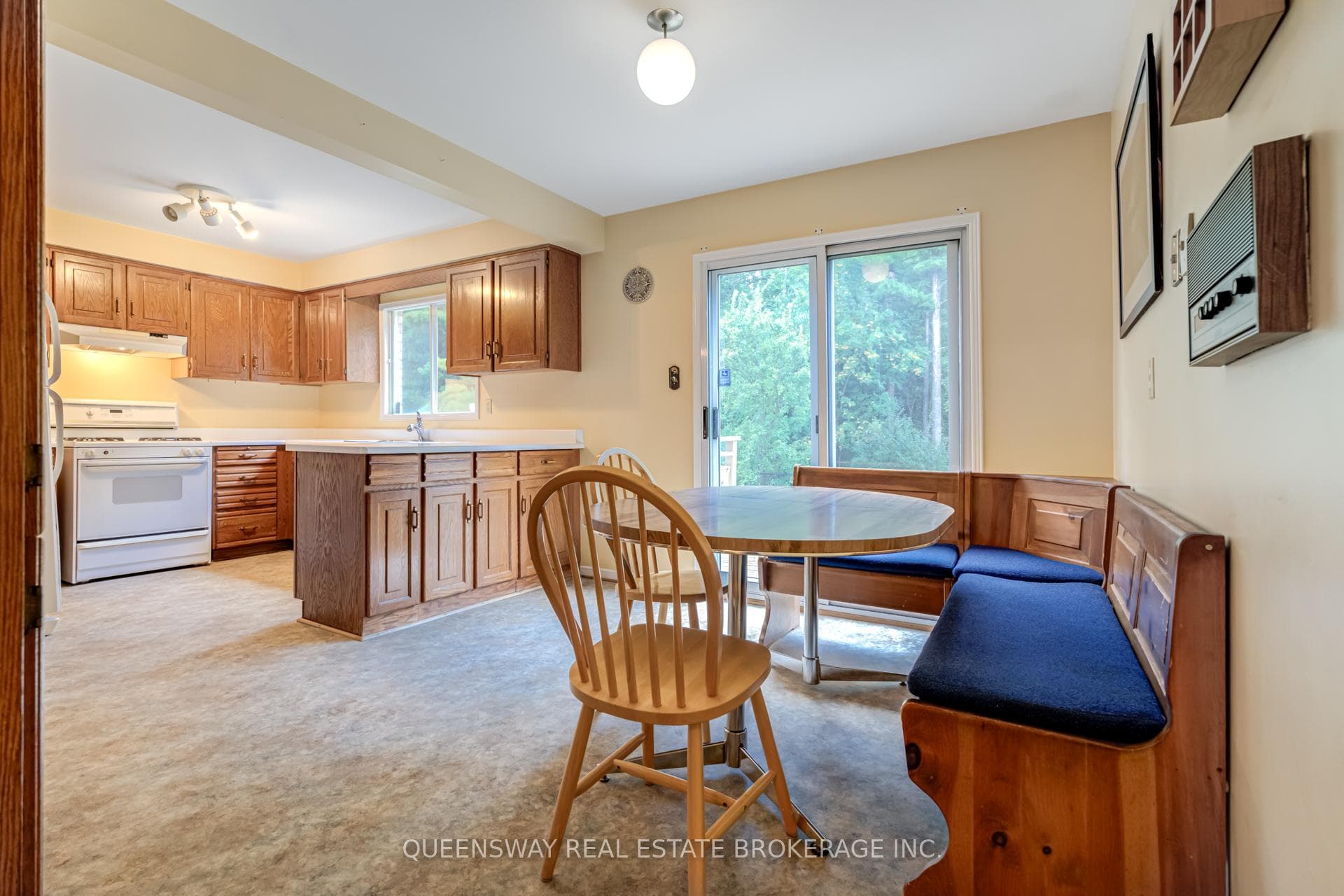 73 Crandall Drive photo 12
