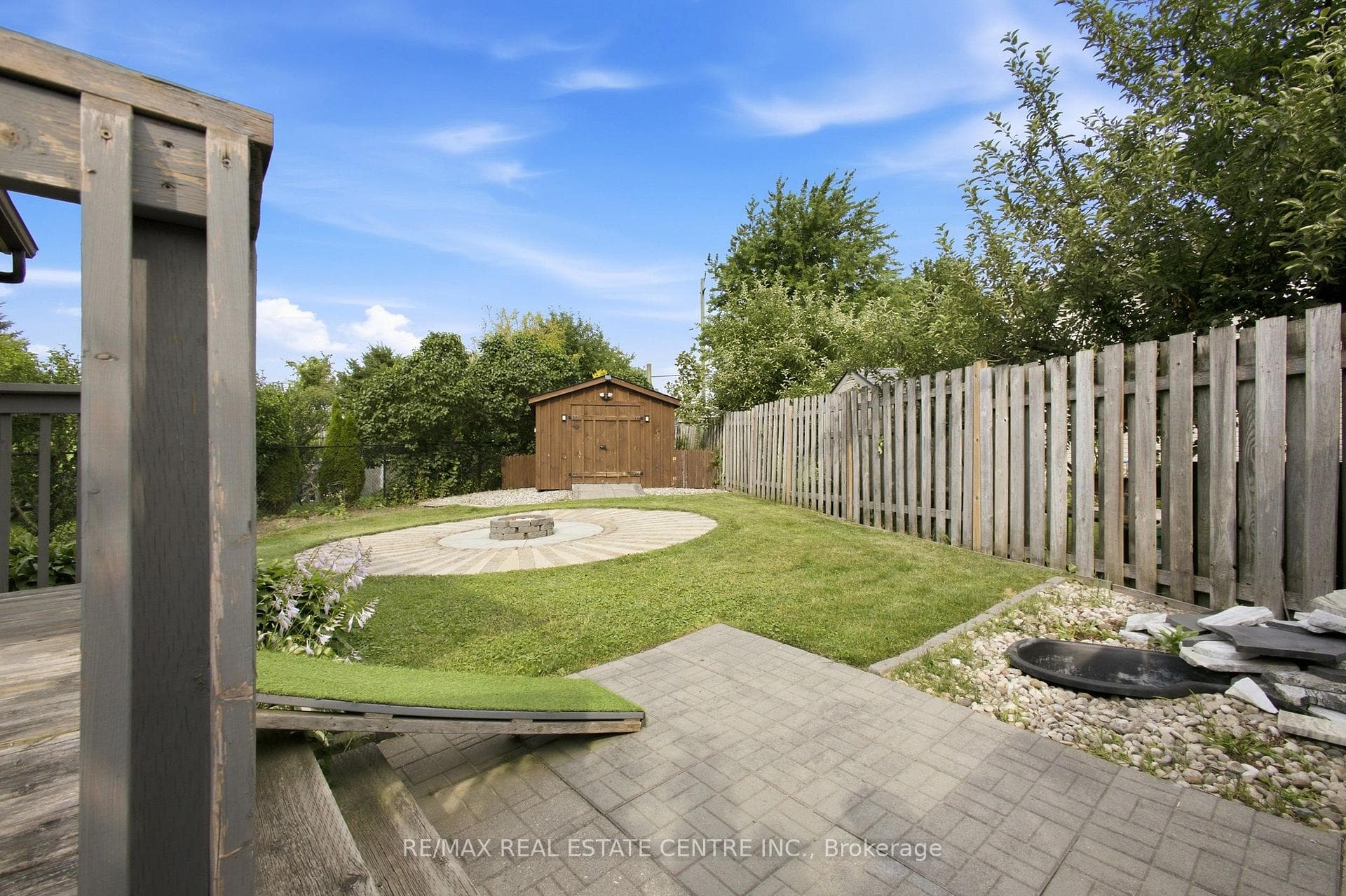 801 Hunters Gate Crescent photo 30