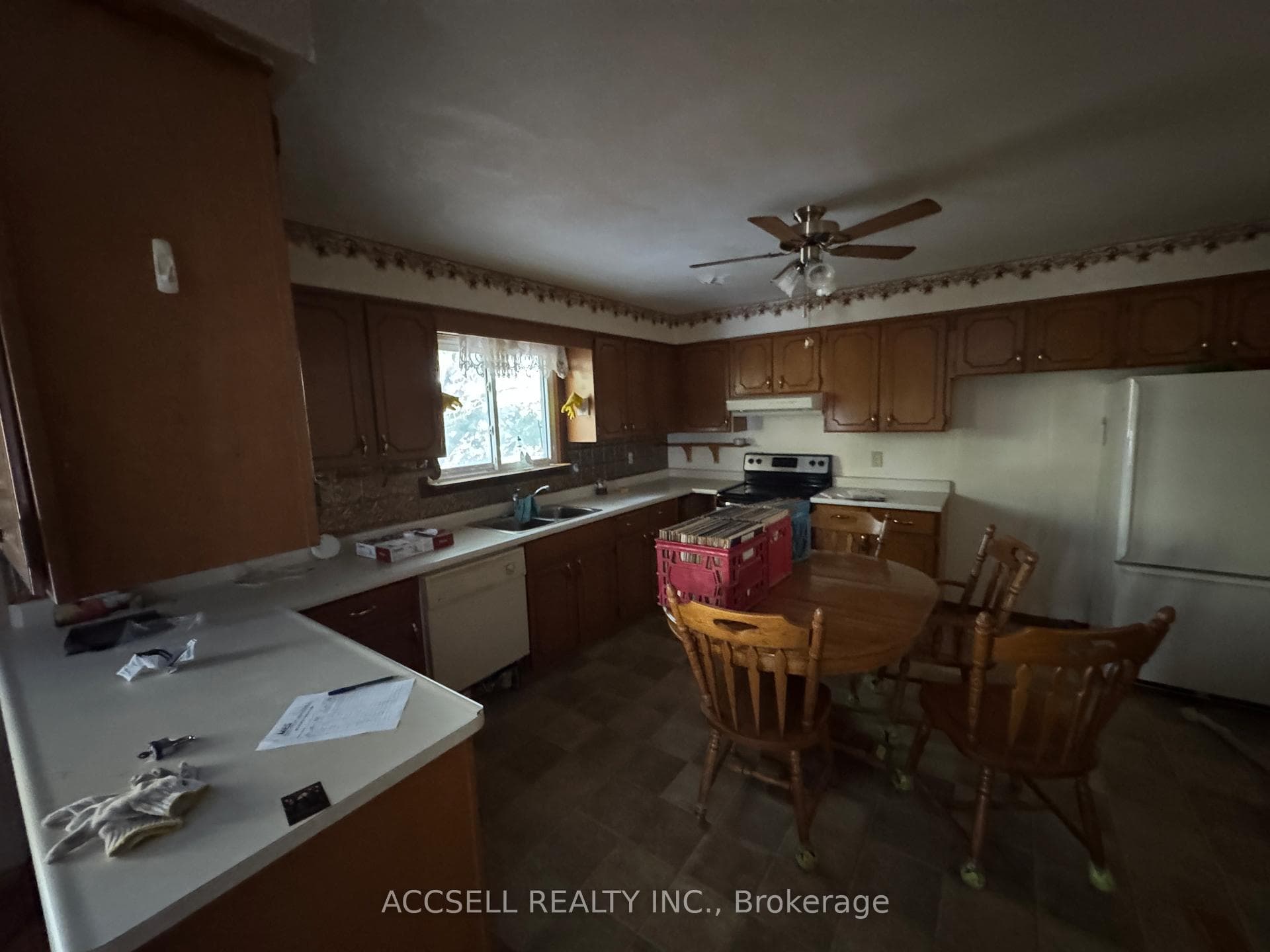 6 Davis Street photo 8