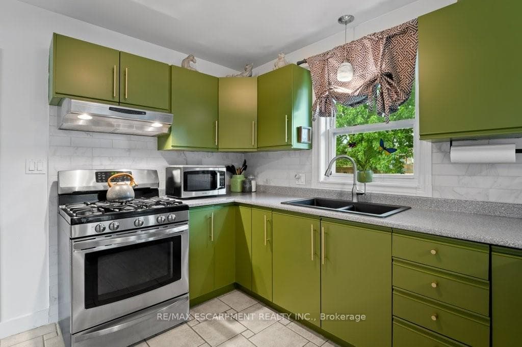 4002 HIXON Street photo 13