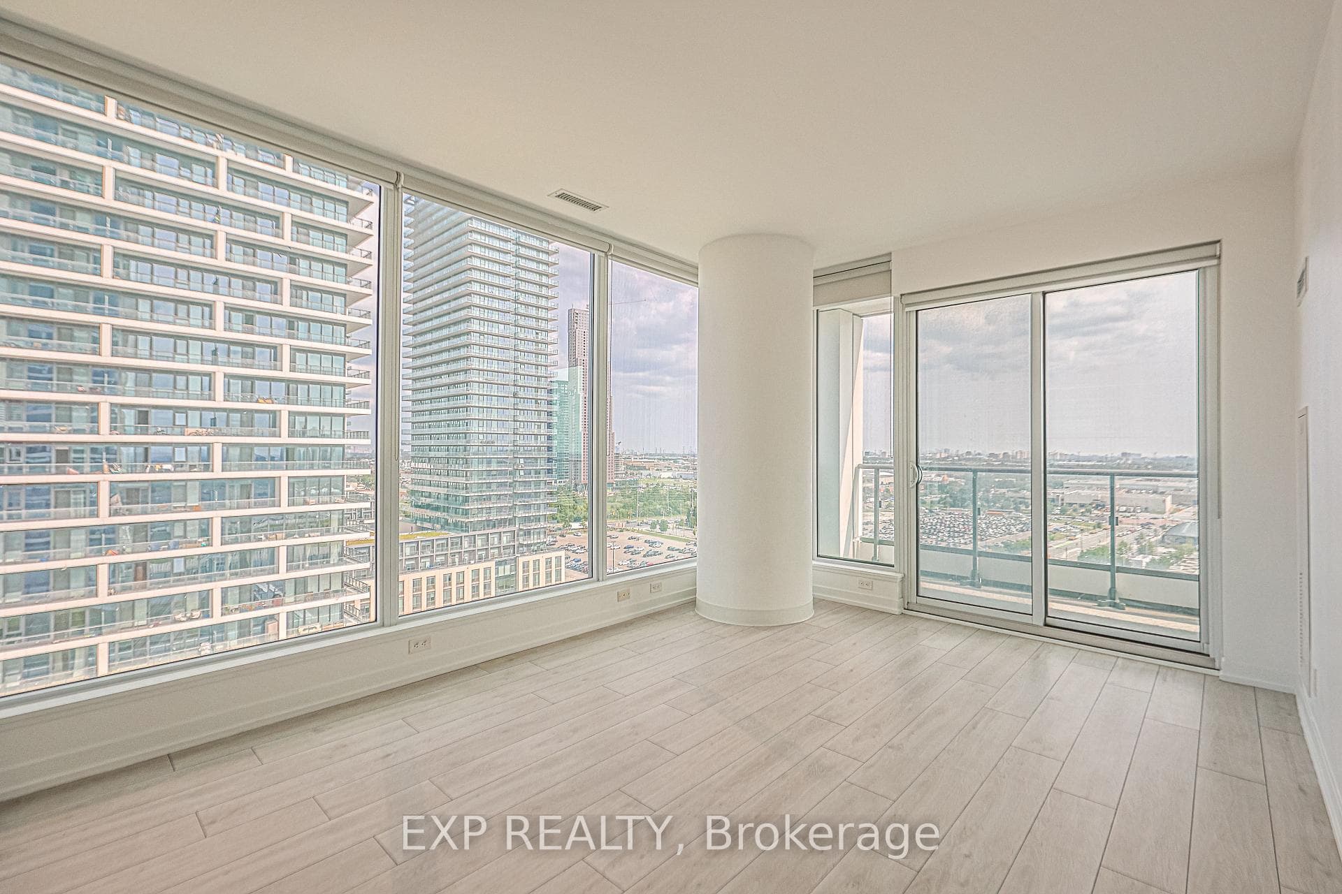 898 Portage Parkway Unit 1703 photo 10