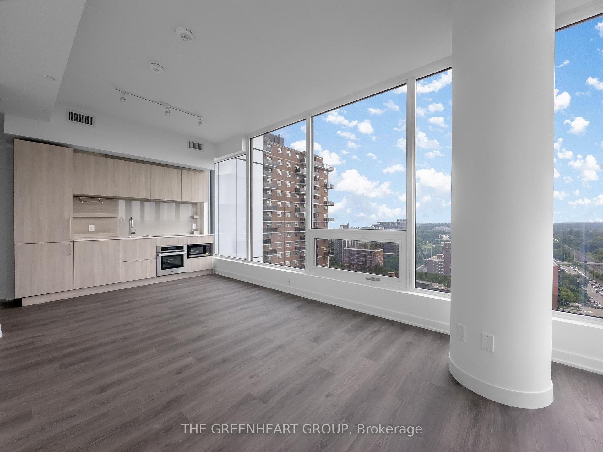 28 Ann Street Unit 1607 photo 3