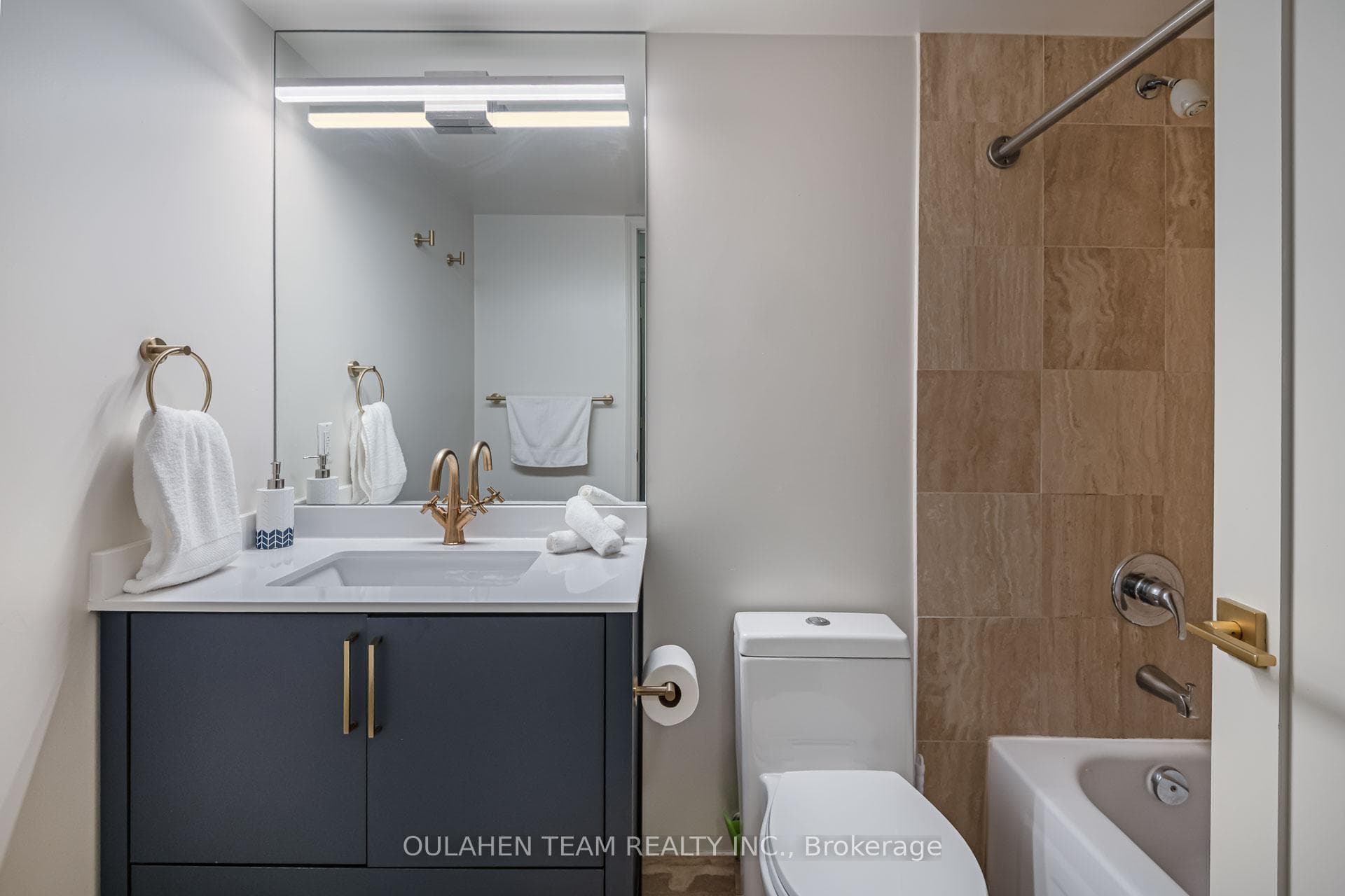 55 Harrison Garden Boulevard Unit 704 photo 32