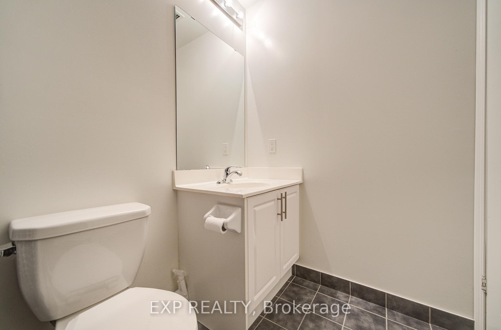 133 Wynford Drive Unit 808 photo 32