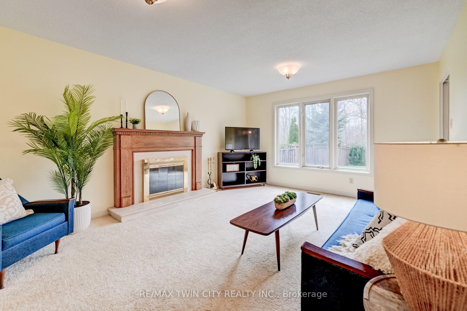 285 Magnolia Place photo 17