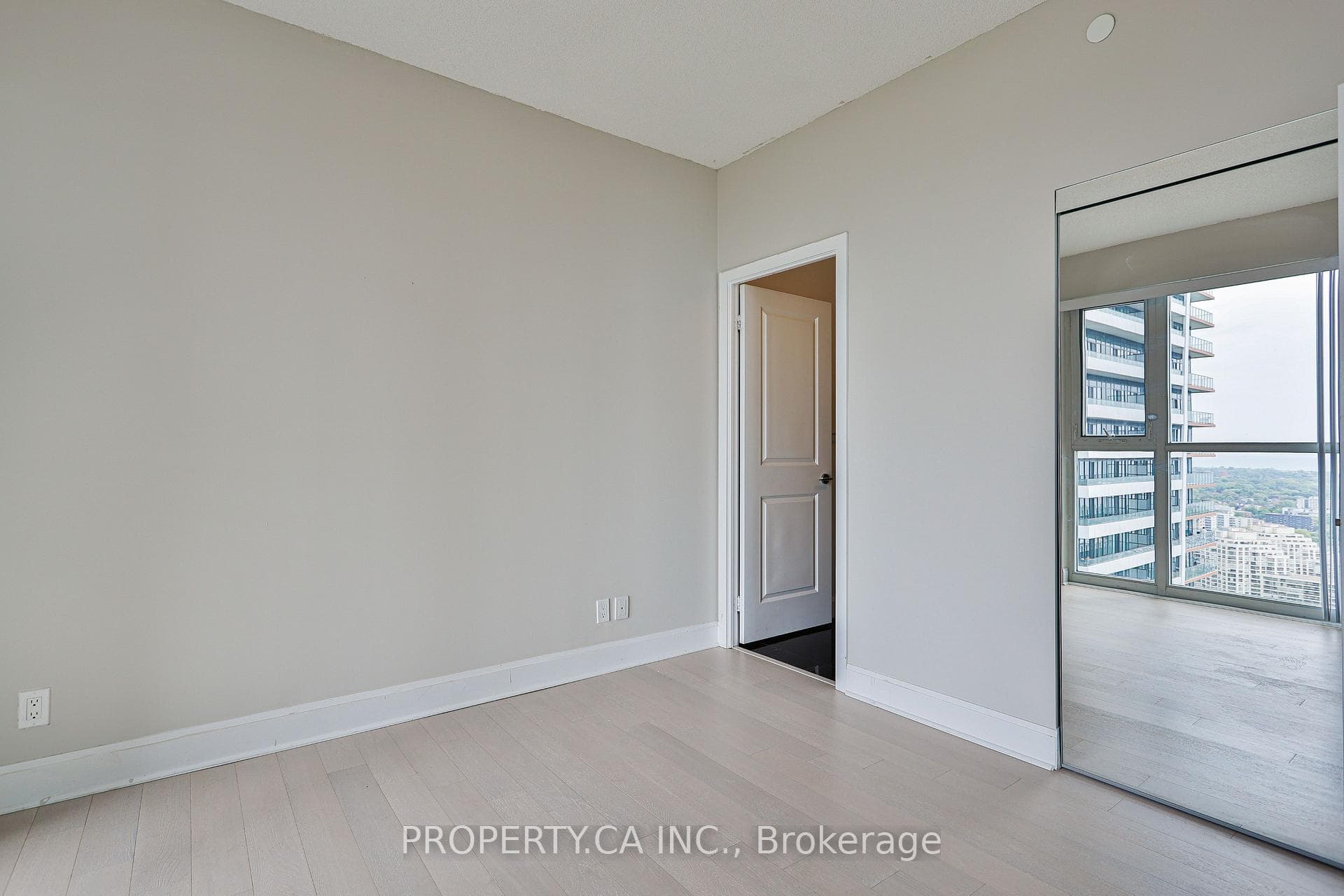 33 Shore Breeze Drive Unit 3110 photo 6