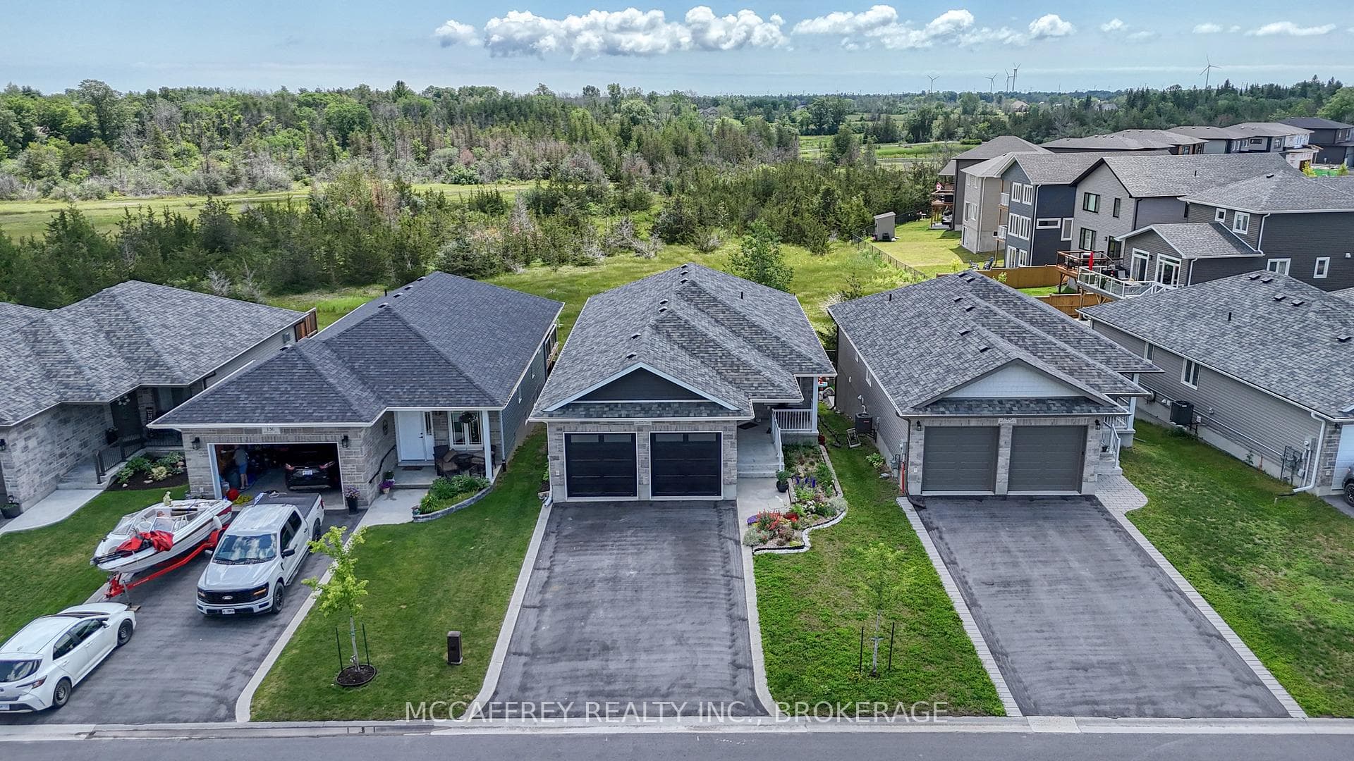 138 Brennan Crescent photo 46