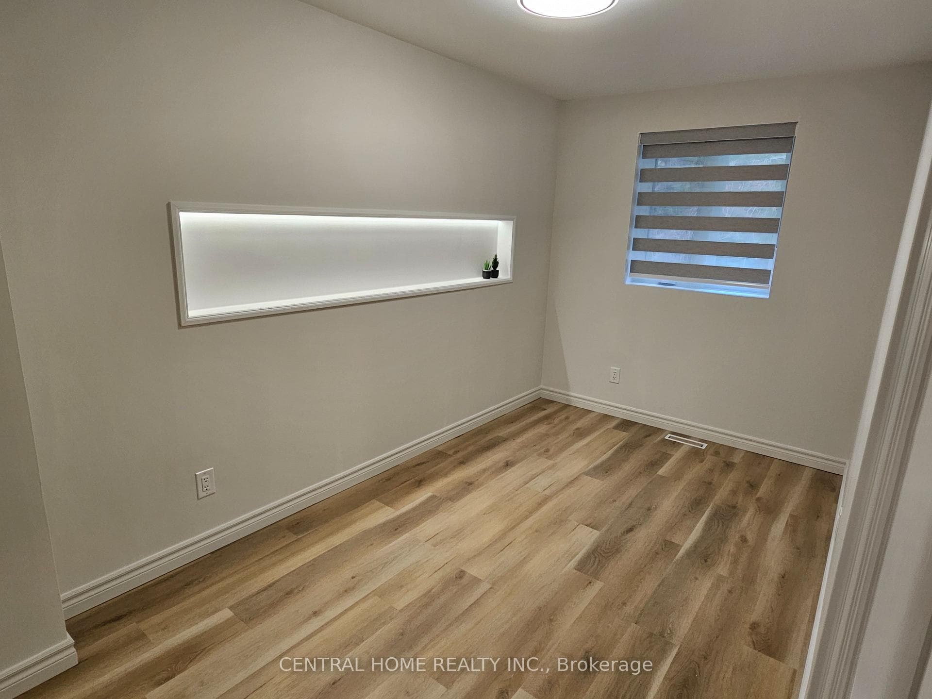 137 Willow Lane photo 11