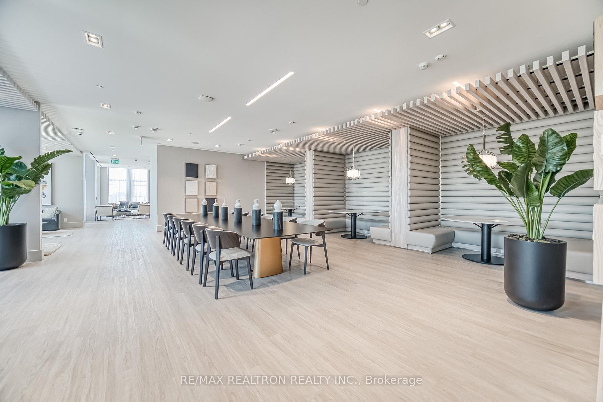 2020 Bathurst Street Unit 1215 photo 27