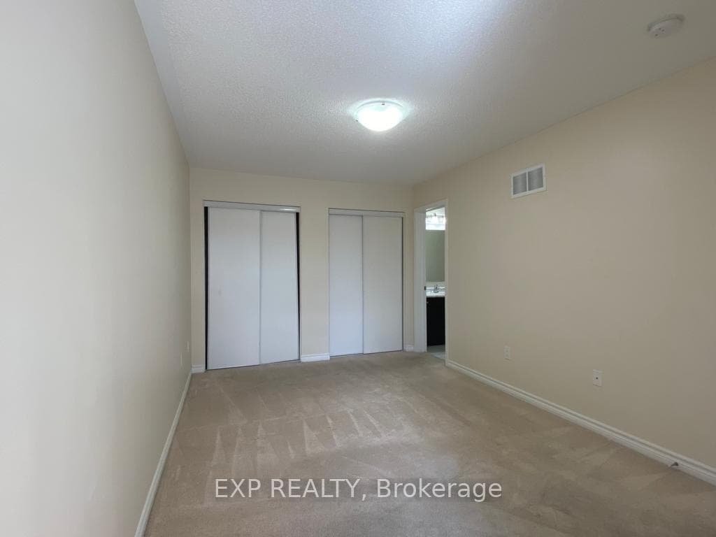 1621 Gainer Crescent photo 16