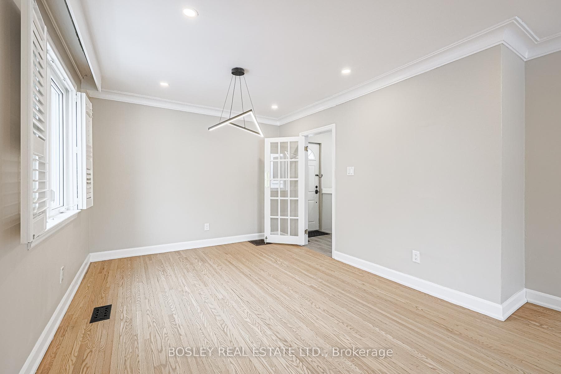 639 Glengrove Avenue photo 9