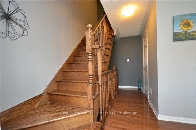 765 Challinor Terrace photo 11