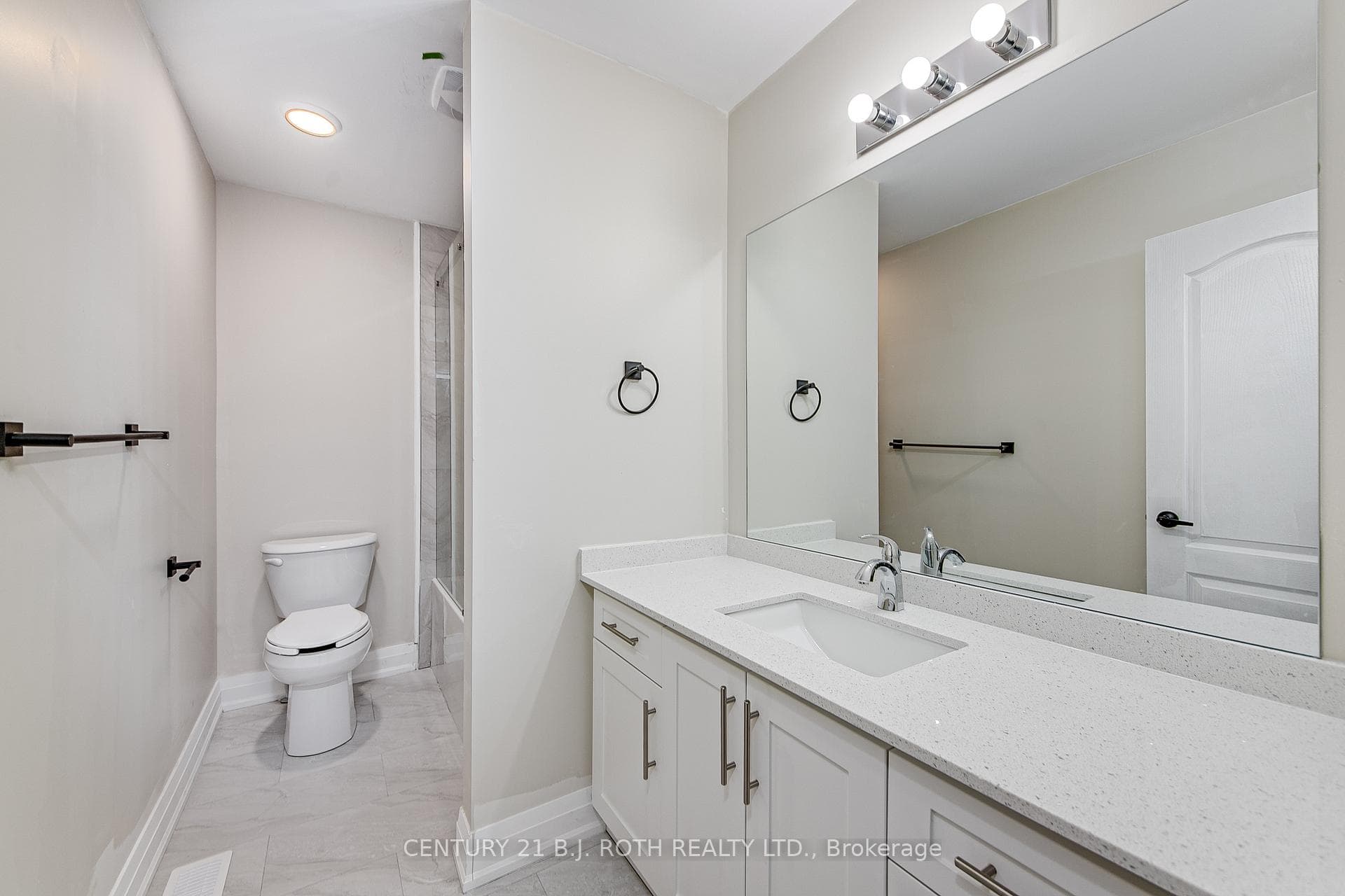 98 Peel Street Unit 5 photo 19