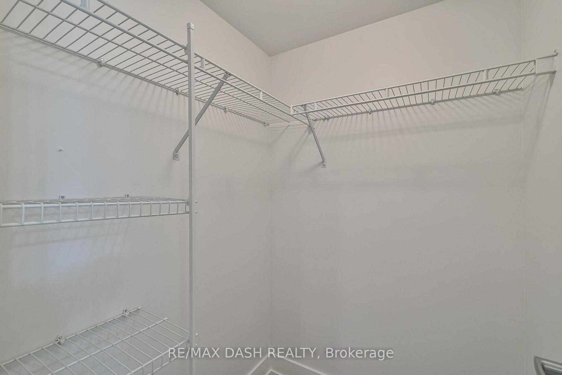330 Adelaide Street Unit 501 photo 29