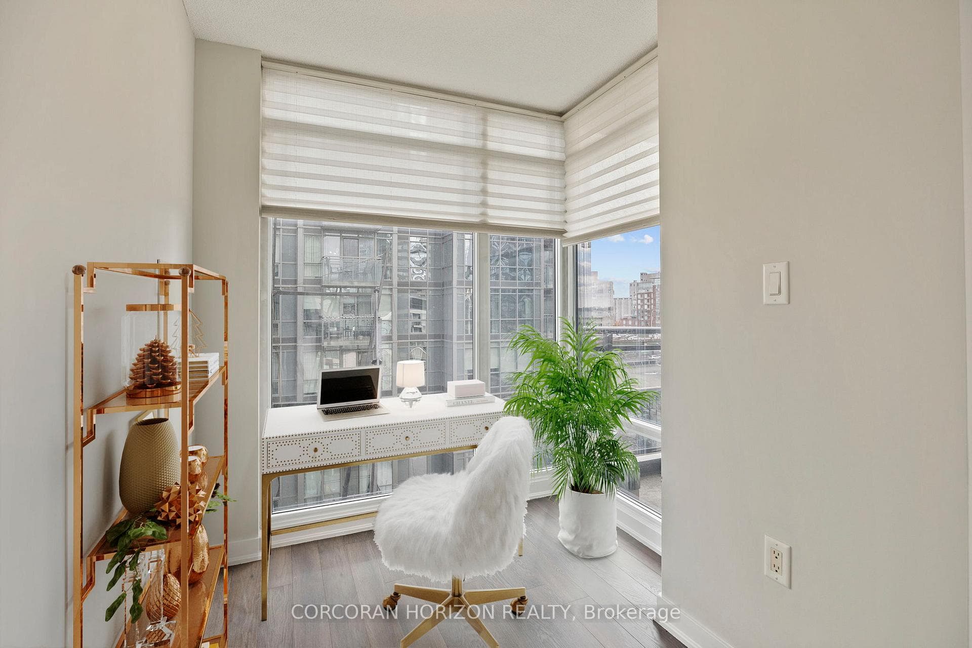 15 Brunel Court Unit 718 photo 22