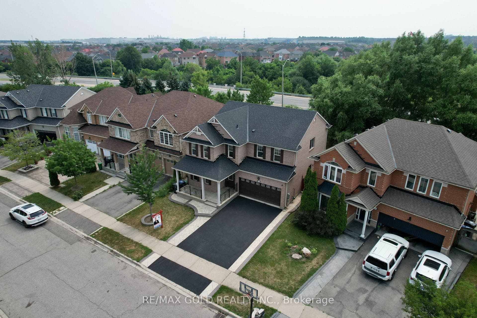24 Gander Crescent photo 32