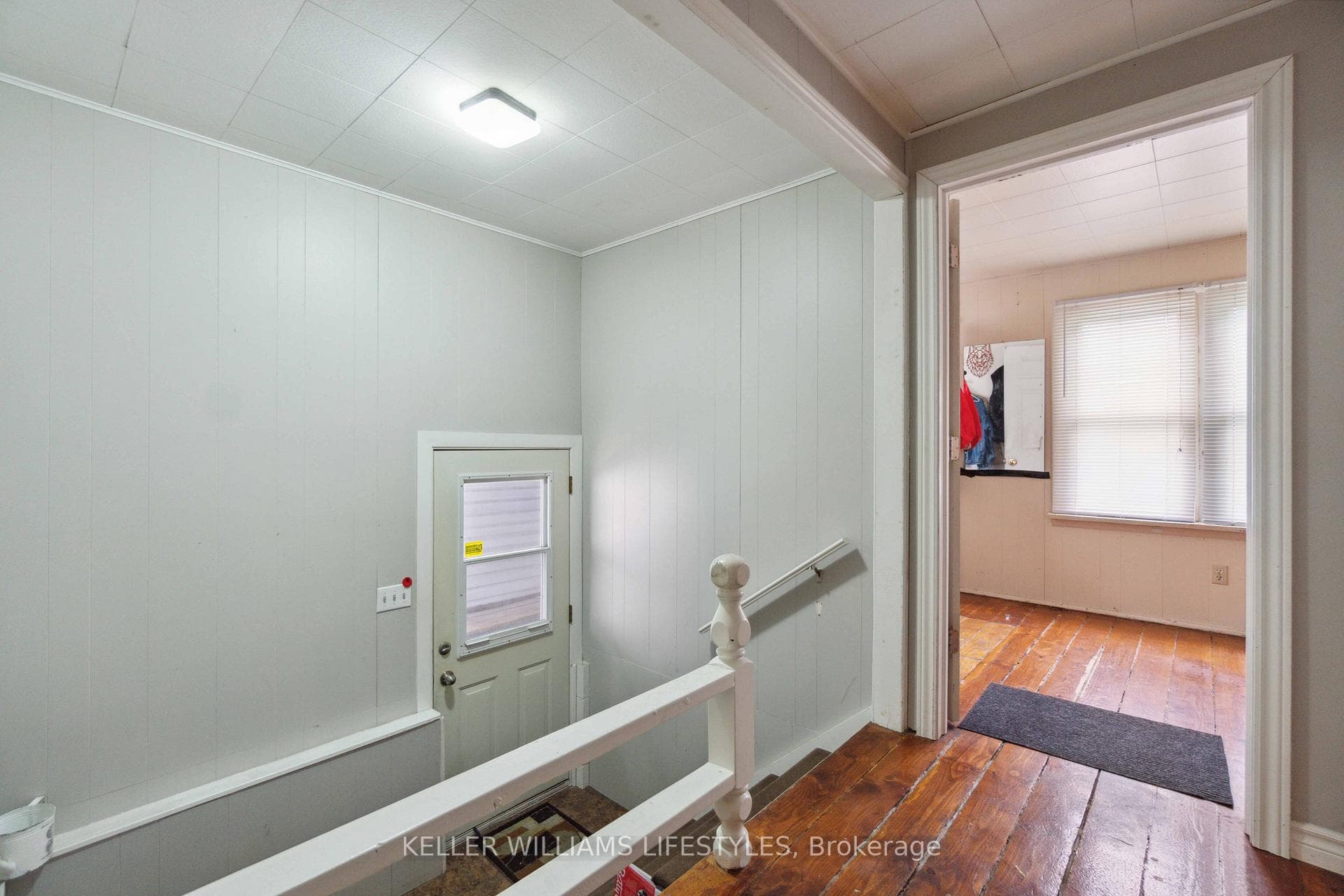 356 EXMOUTH Street photo 15