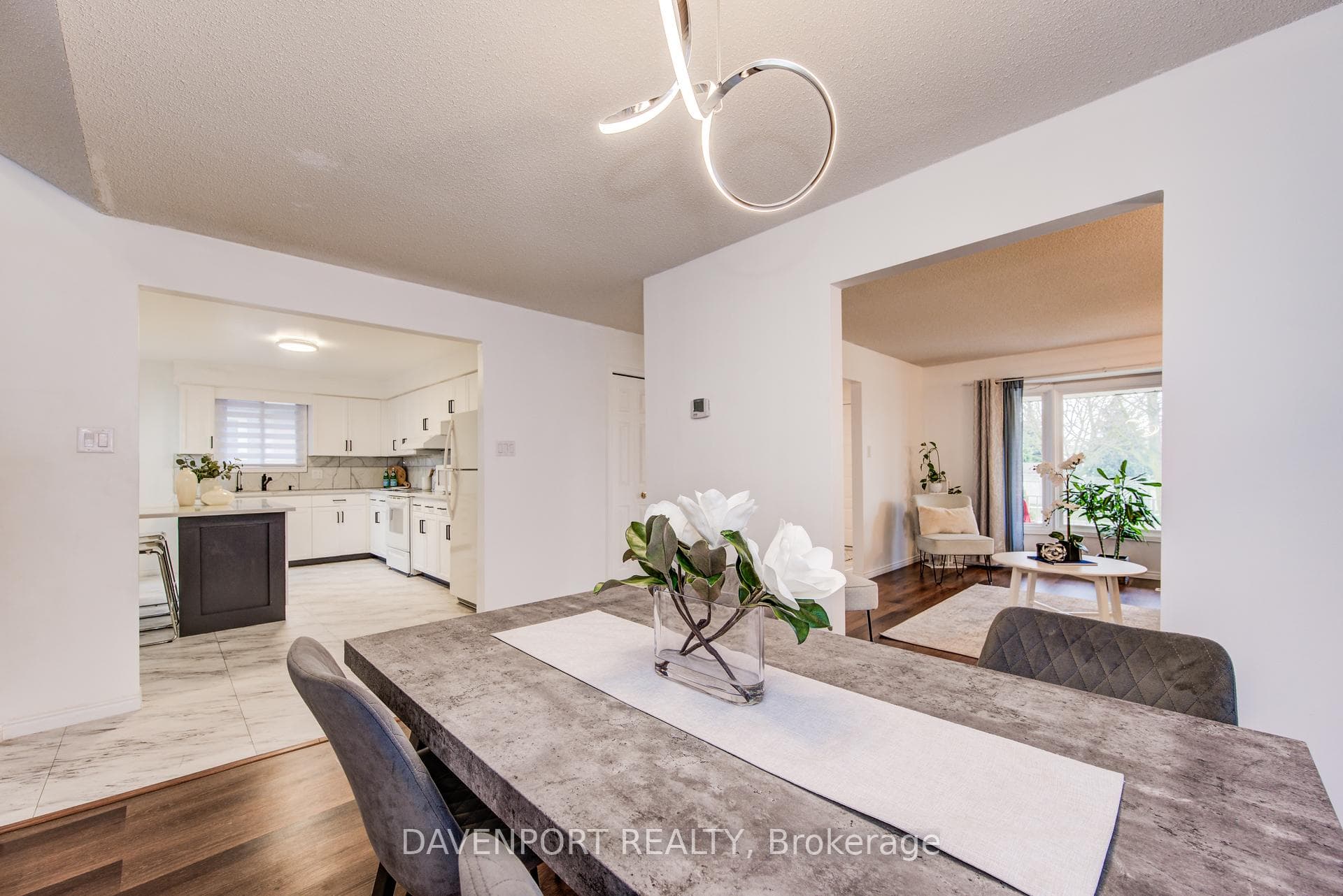 34 Denlow Street photo 9