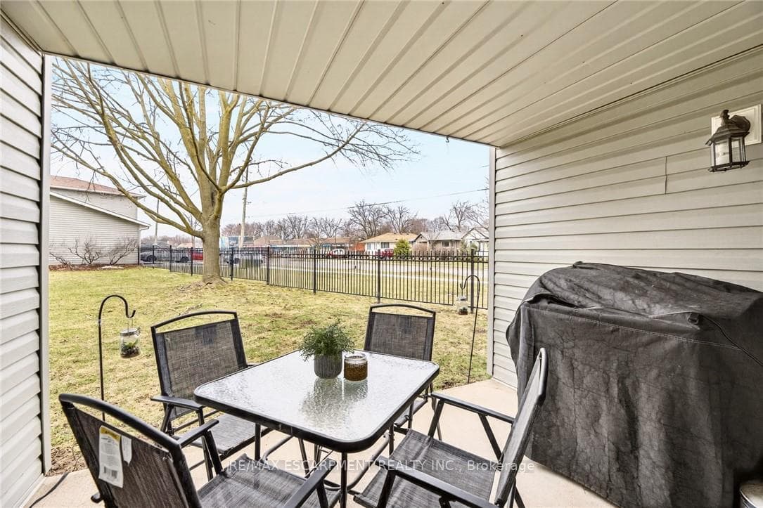 201 DORCHESTER Boulevard Unit 101 photo 35