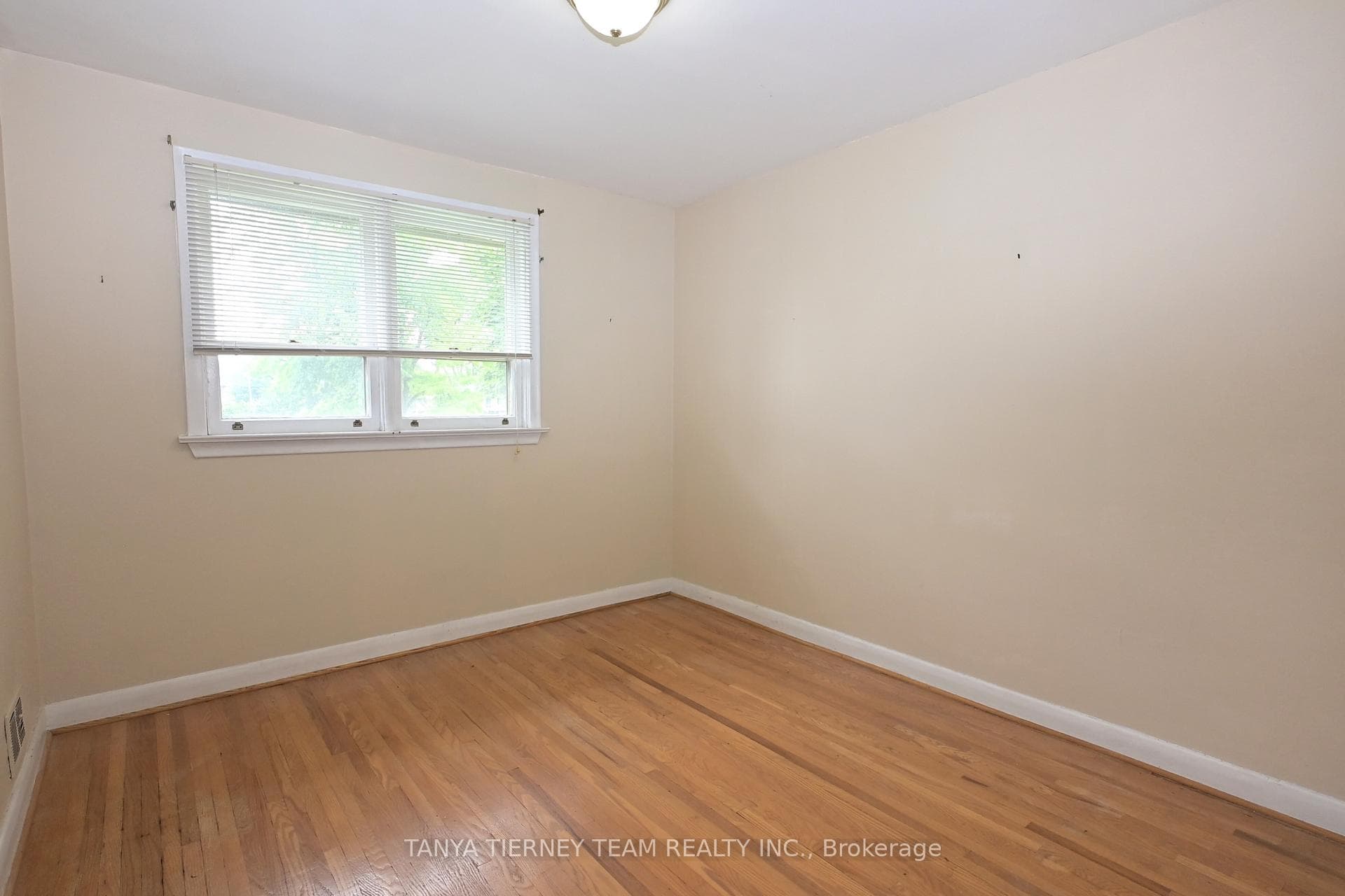 457 Windhurst Gate photo 13