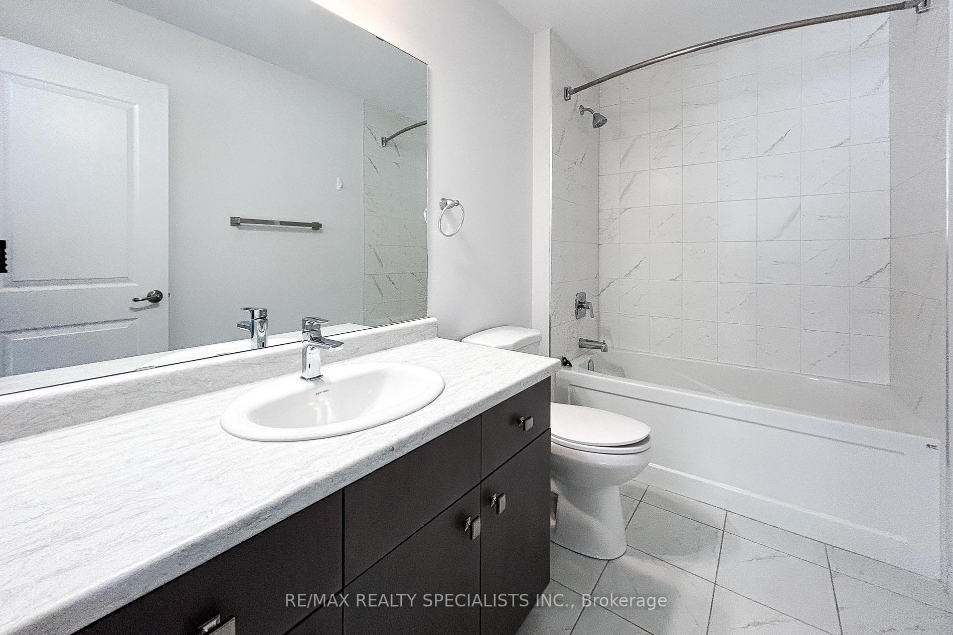 466 Blackburn Drive photo 35