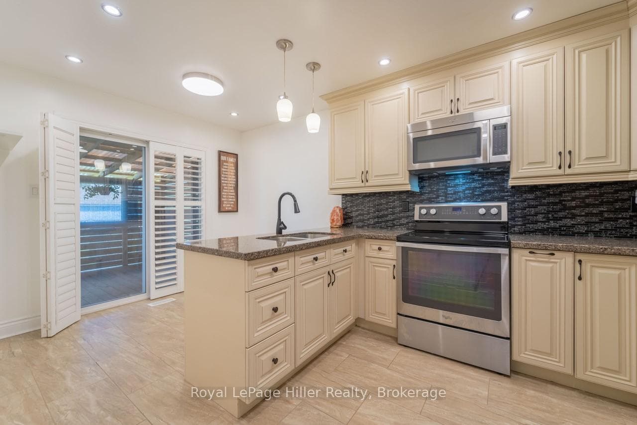 22 Birmingham Avenue photo 4