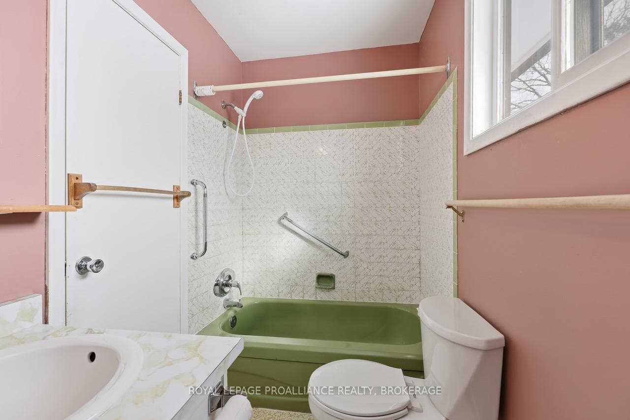 796 Hillside Drive photo 19