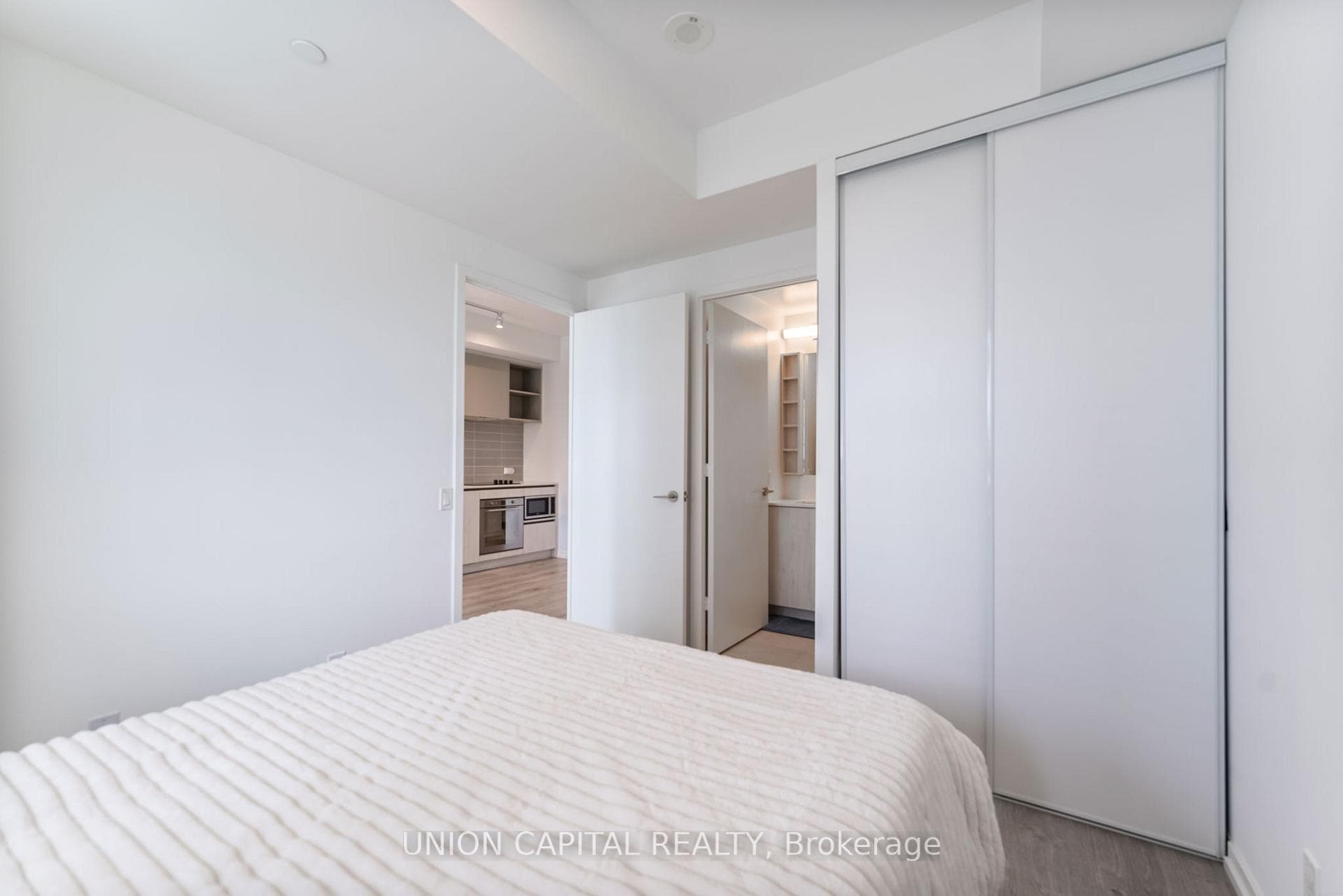 7890 JANE Street Unit 1003 photo 10