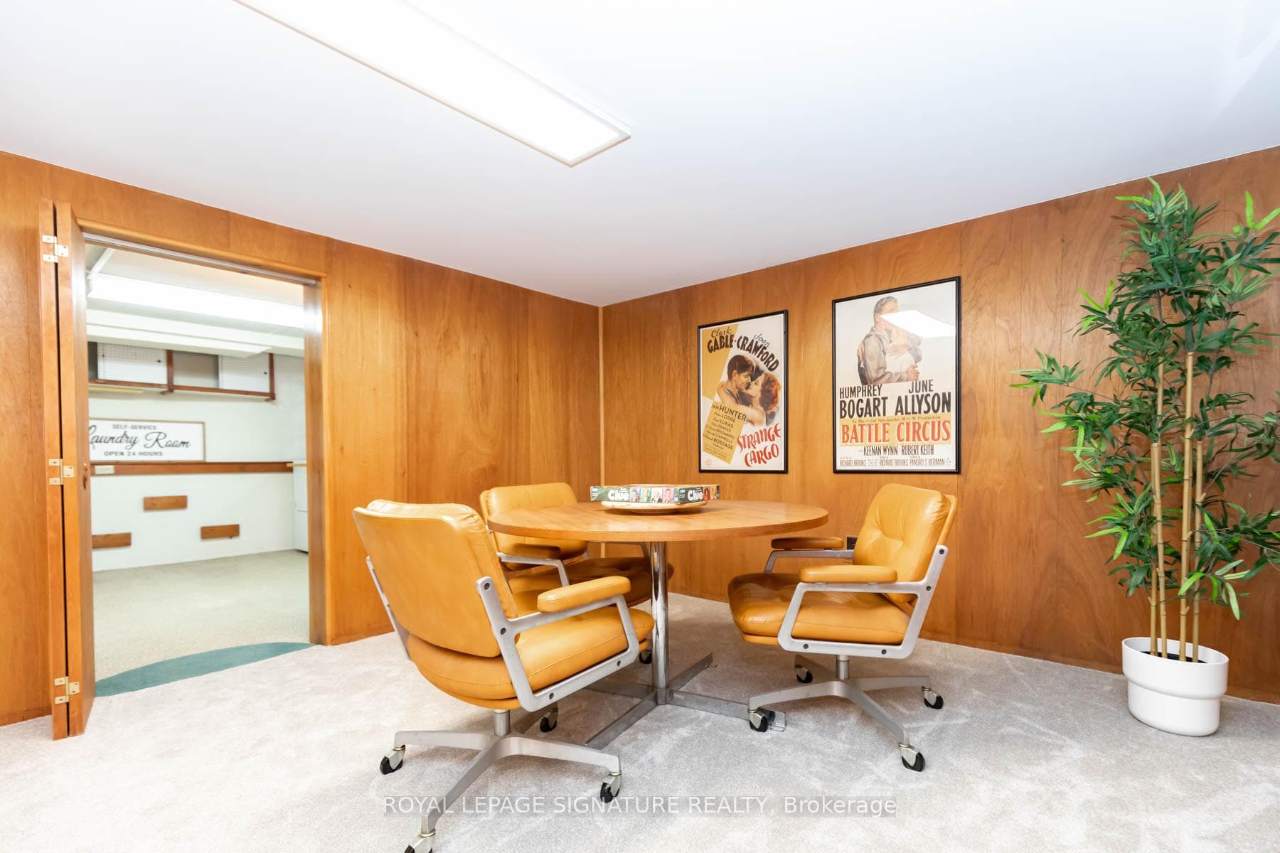 732 Danforth Road photo 31