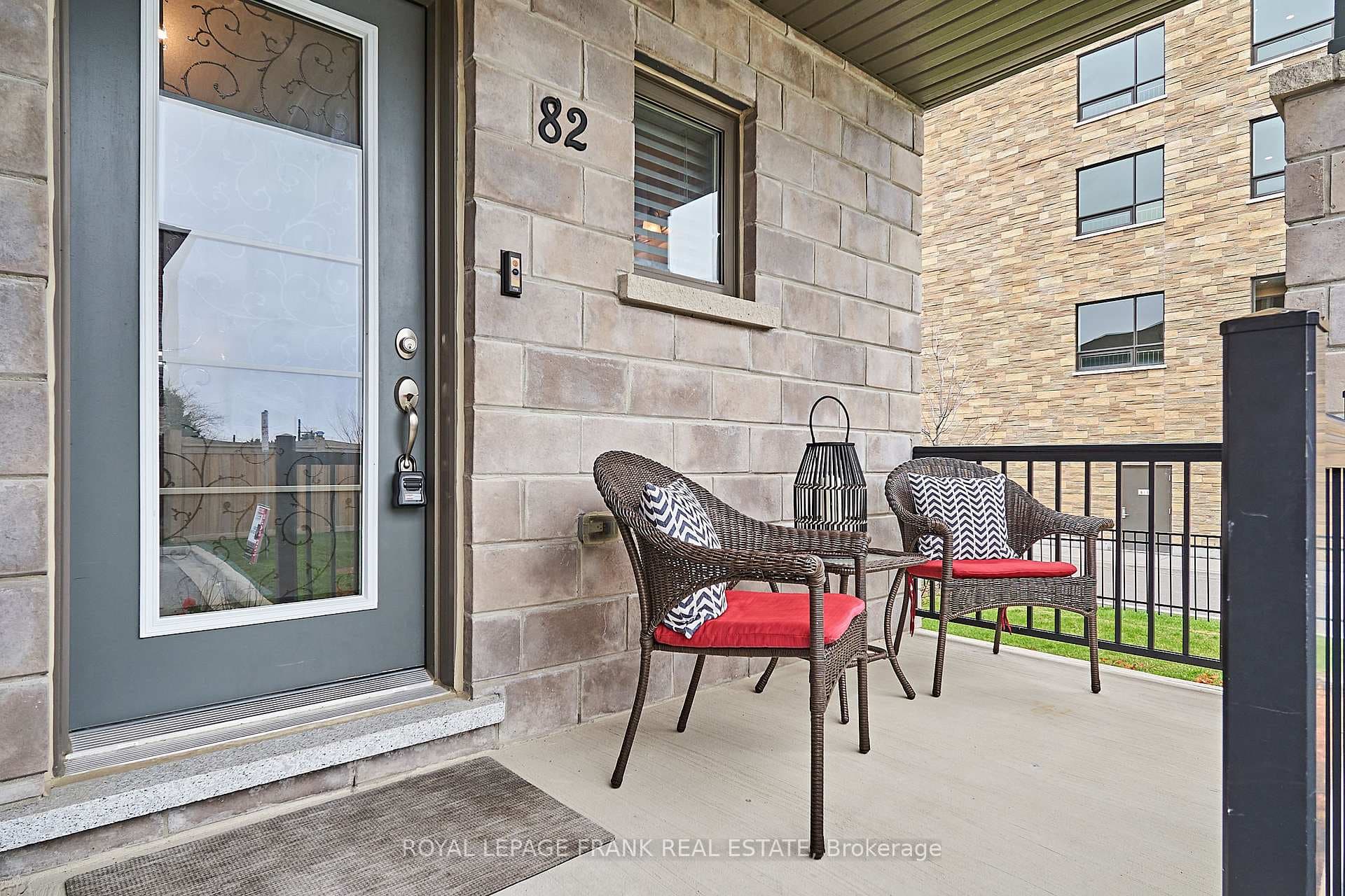 82 Longshore Way photo 3
