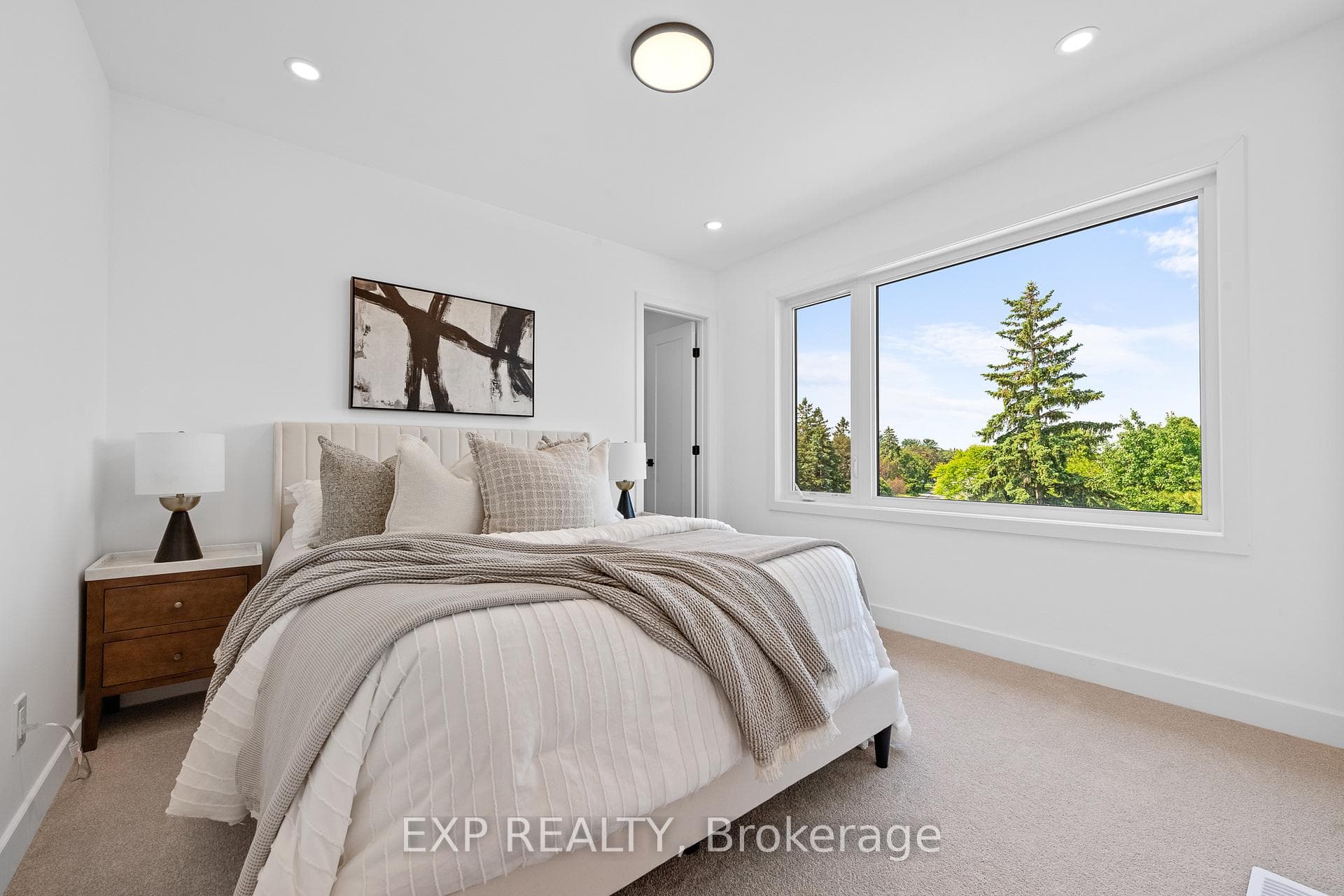 Upper floor bedroom #4