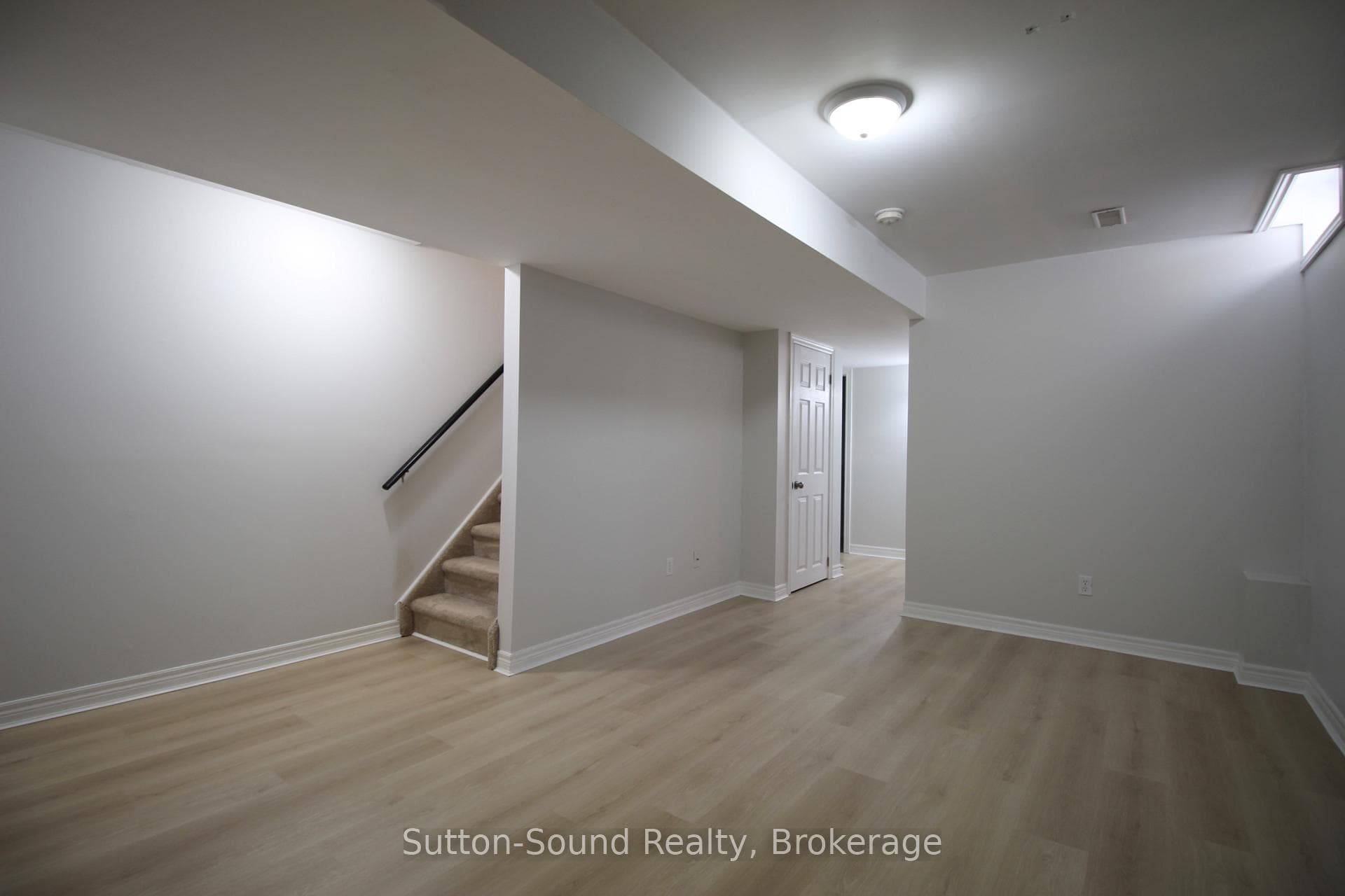 1392 14th Avenue photo 19