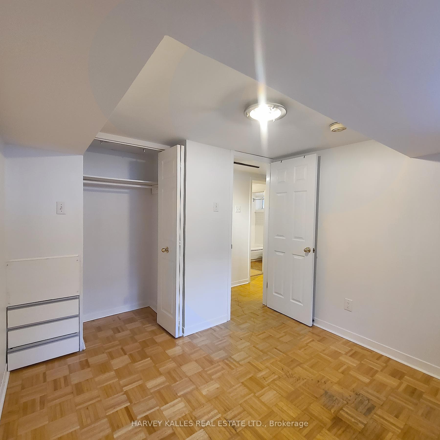 98 Lowther Avenue Unit Lower photo 9