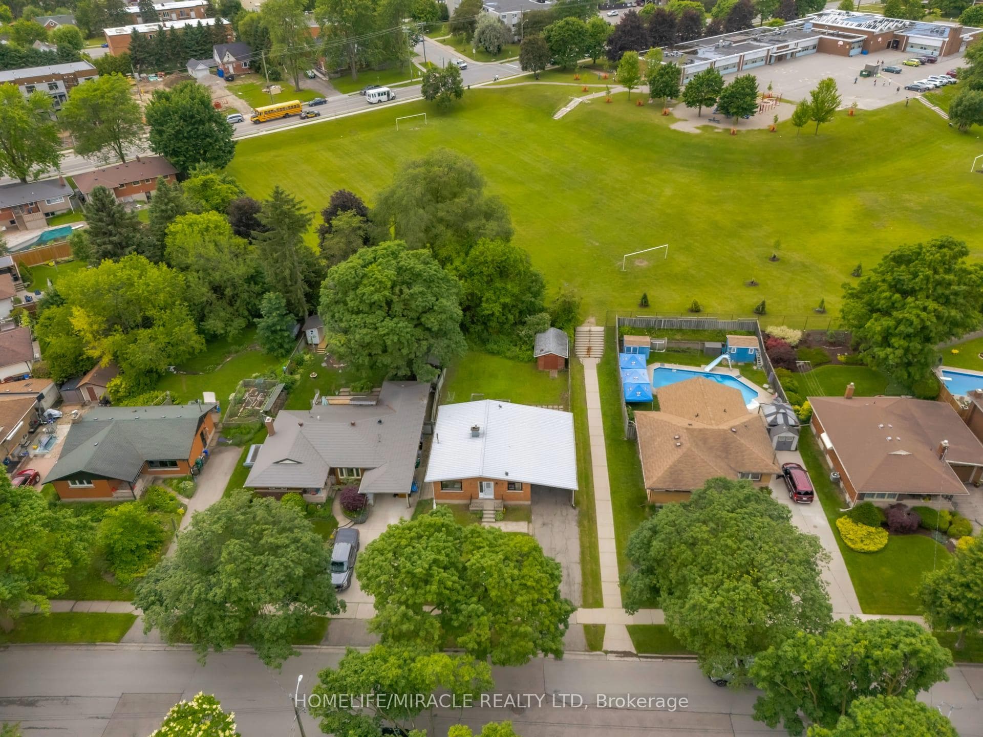 72 Massey Avenue photo 45