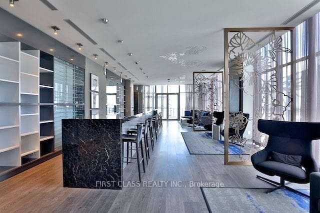1080 Bay Street Unit 2205 photo 11