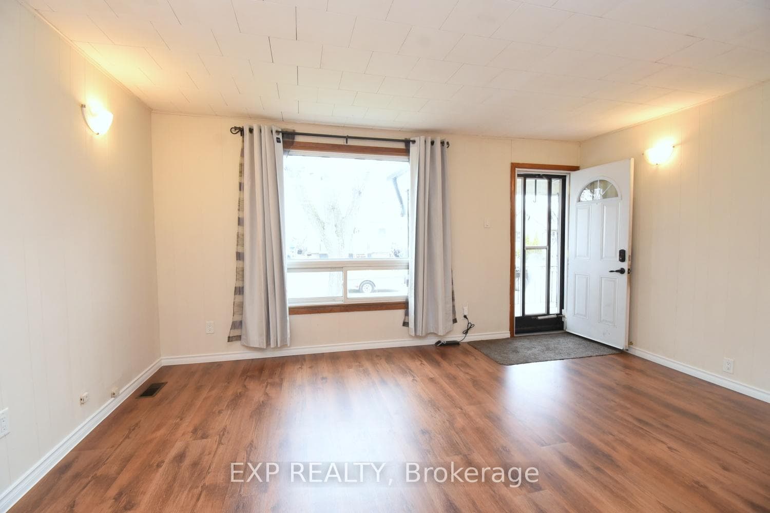 376 Tragina Avenue photo 4