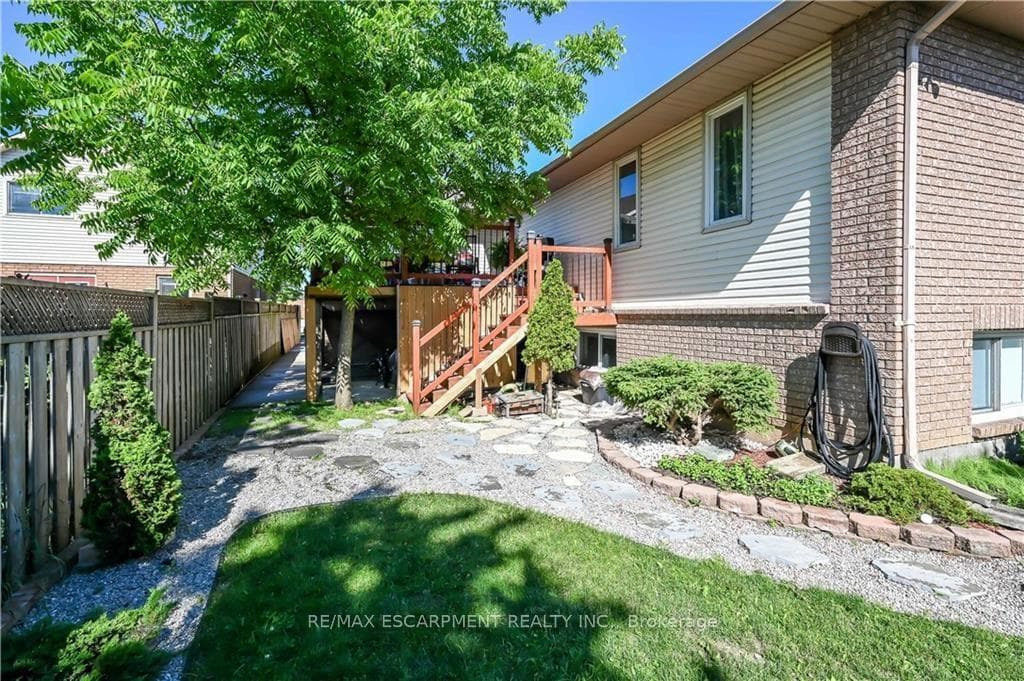 296 Winterberry Drive Unit 2 photo 35