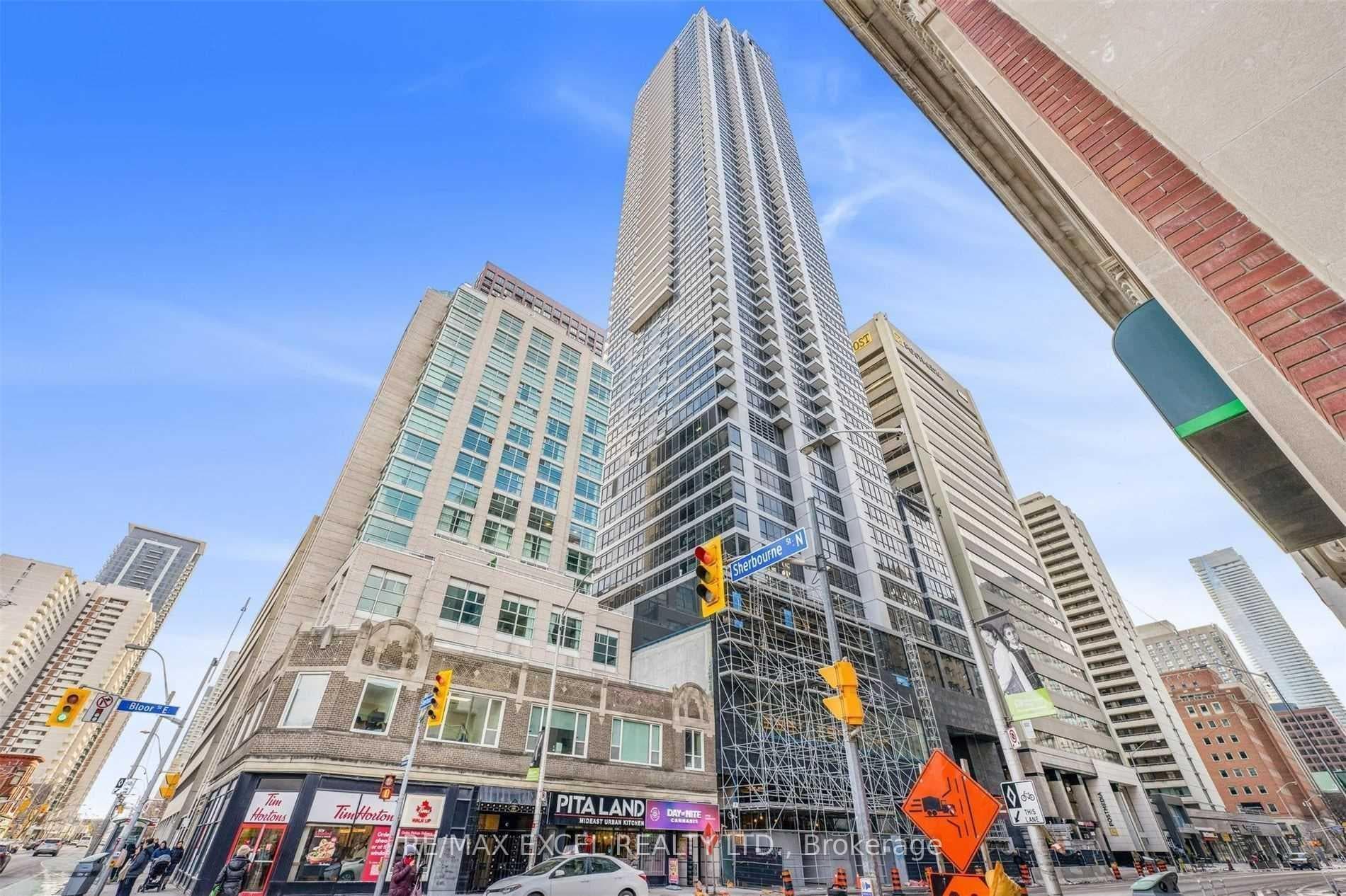 395 Bloor Street Unit 2308 photo 1