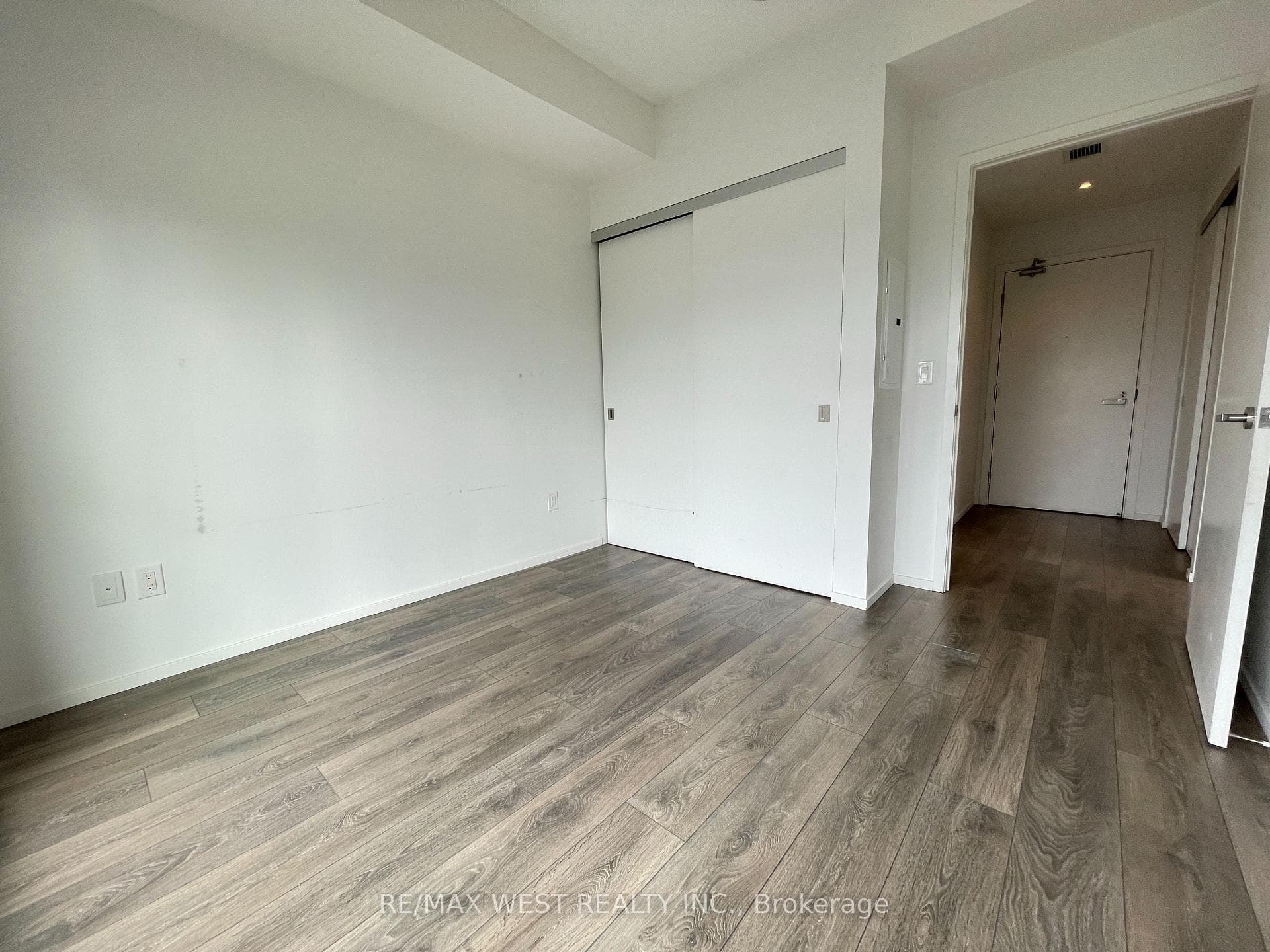 159 DUNDAS Street Unit 2309 photo 5