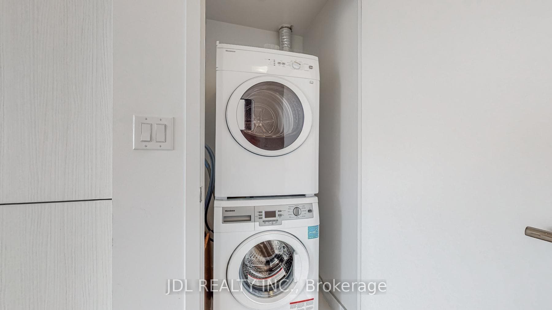 11 Wellesley Street Unit 3401 photo 12