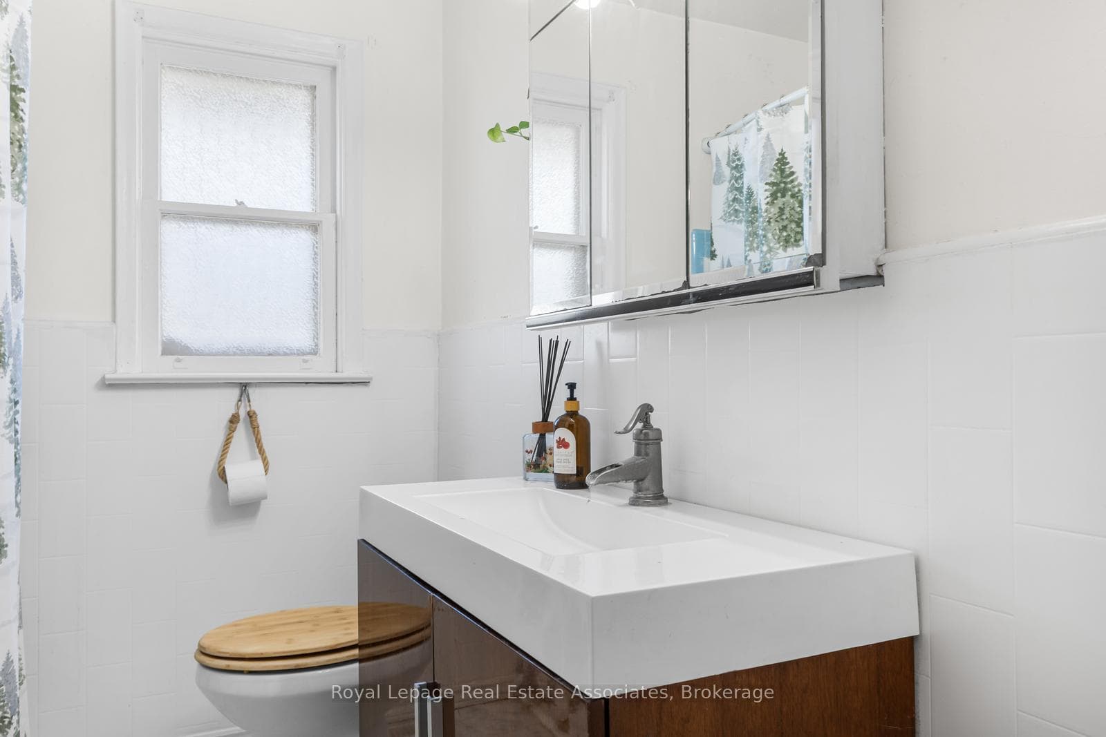 972 Fourth Street photo 17