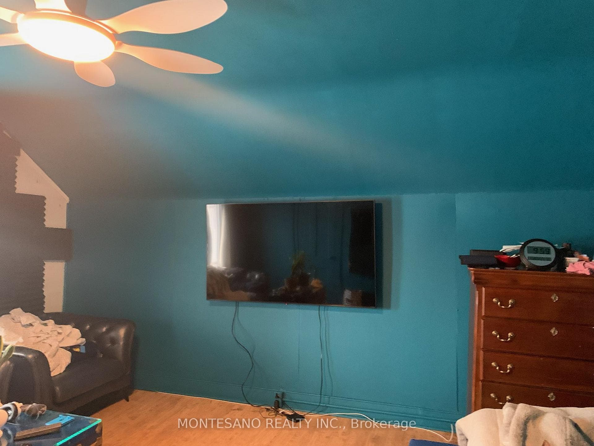 7833 Kipling Avenue photo 7