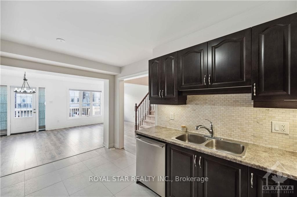 504 SNOW GOOSE Street photo 12